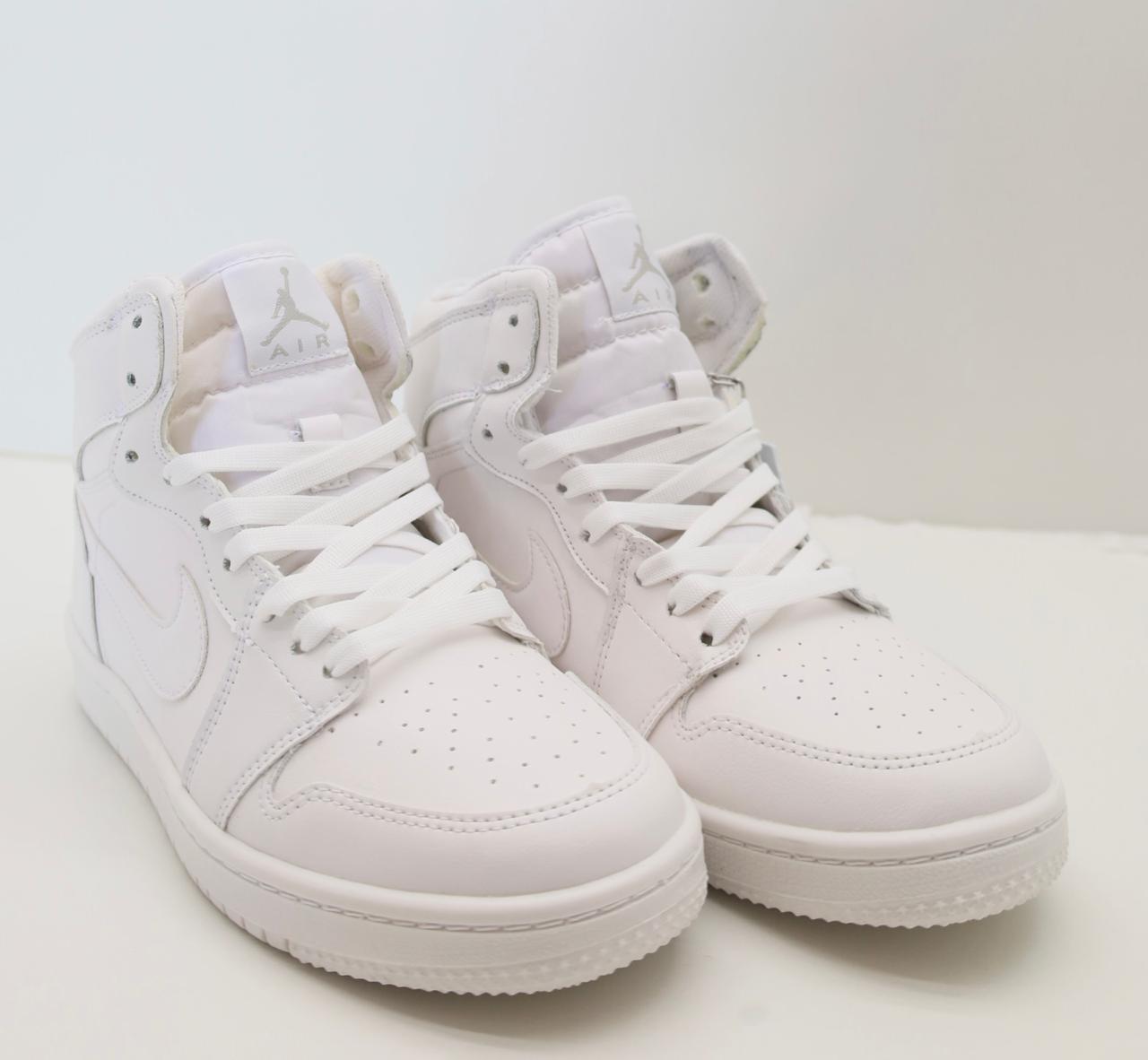 JORDAN RETRO 1 MID BLANCO